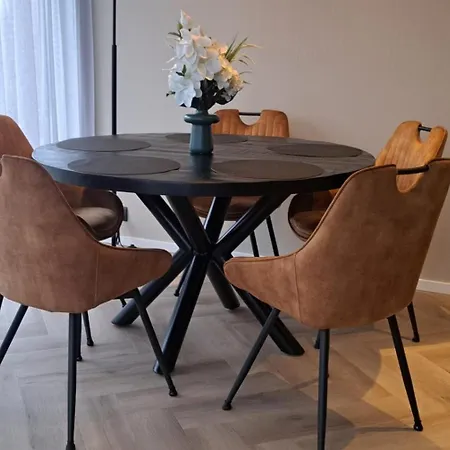 Holiday home Bosvilla De Eenhoorn Ermelo