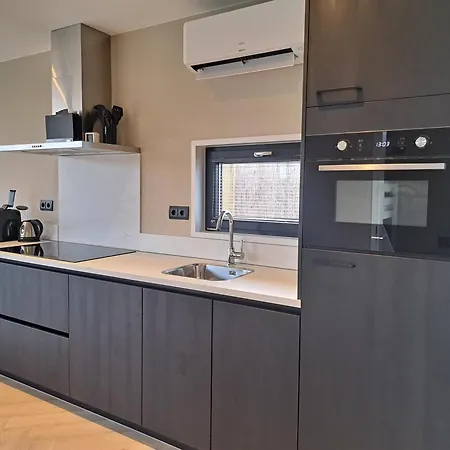 Bosvilla De Eenhoorn Feriehus *